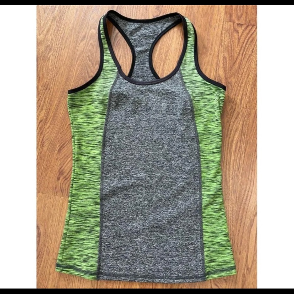 🛍3/$15 Sale New Sporty Tank Top